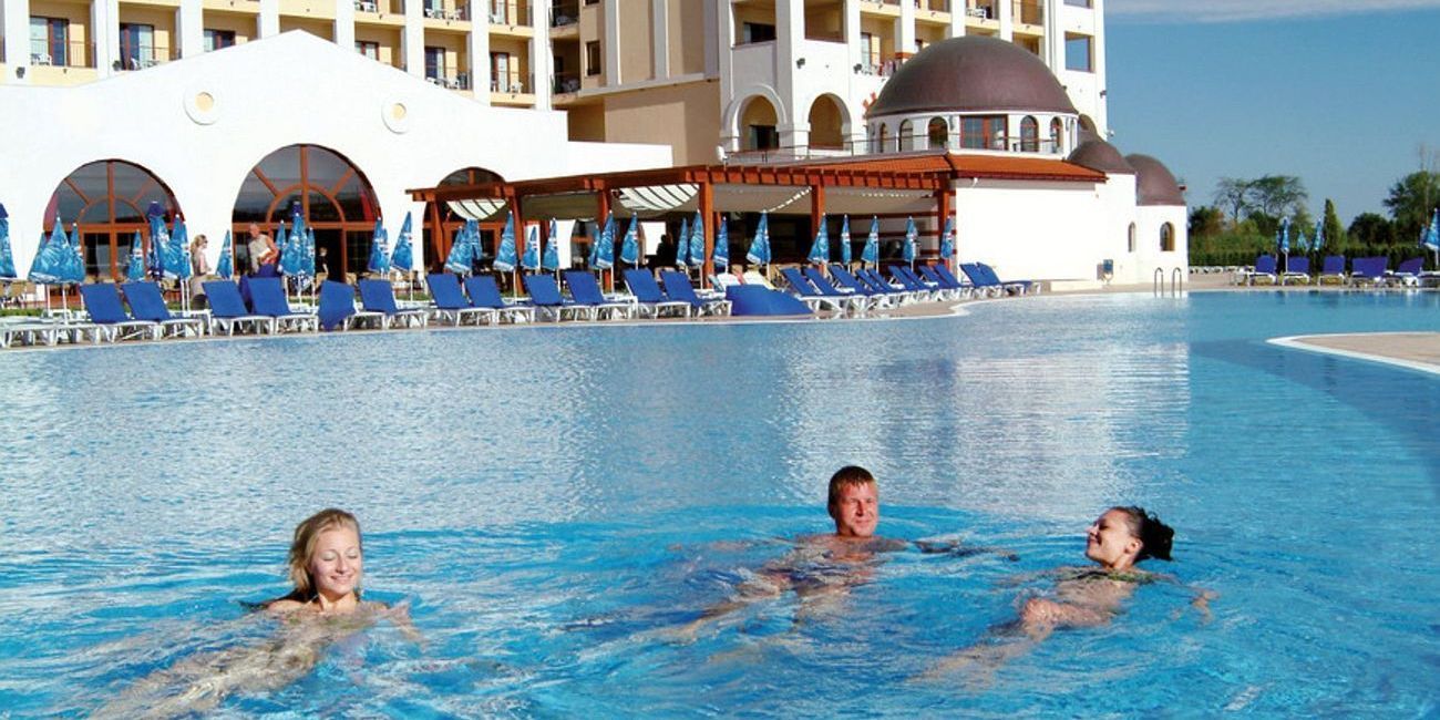 Hotel Alua Helios Bay 4*  Obzor 