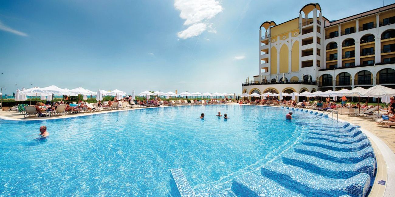 Hotel Alua Helios Bay 4*  Obzor 