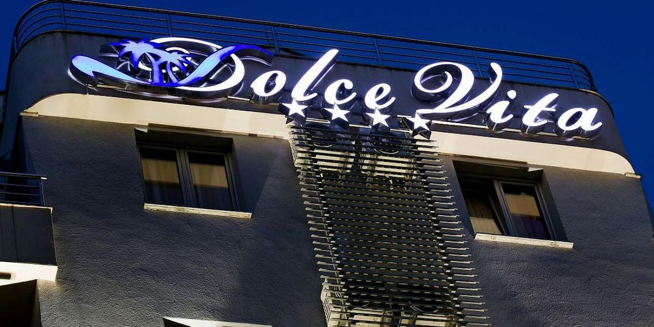 Hotel Dolce Vita 4* Becici 