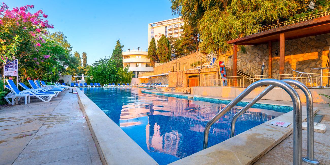 Hotel Elpida Beach (fost Vemara Beach) 4*  Nisipurile de Aur 