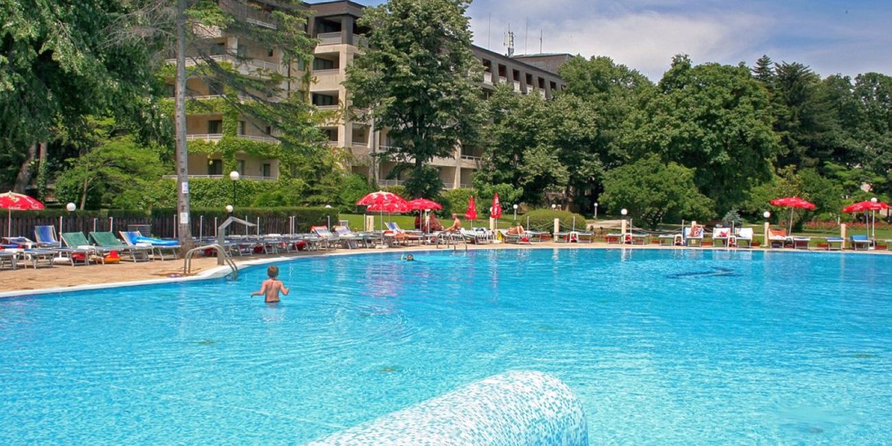 Hotel HVD Lotos 4*  Riviera Holiday Club 