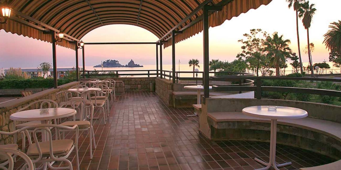 Hotel Palas 4* Petrovac 