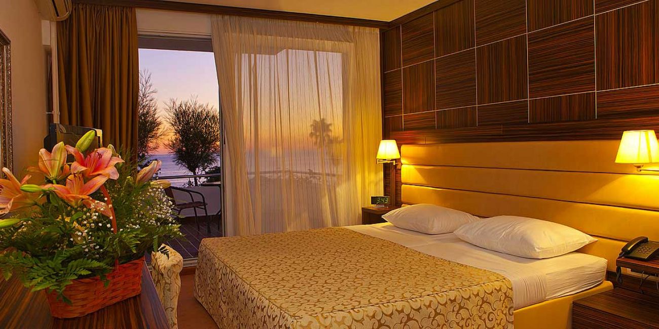 Hotel Palas 4* Petrovac 