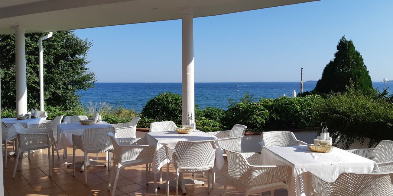 Hotel Sineva Beach  4*  Sveti Vlas 