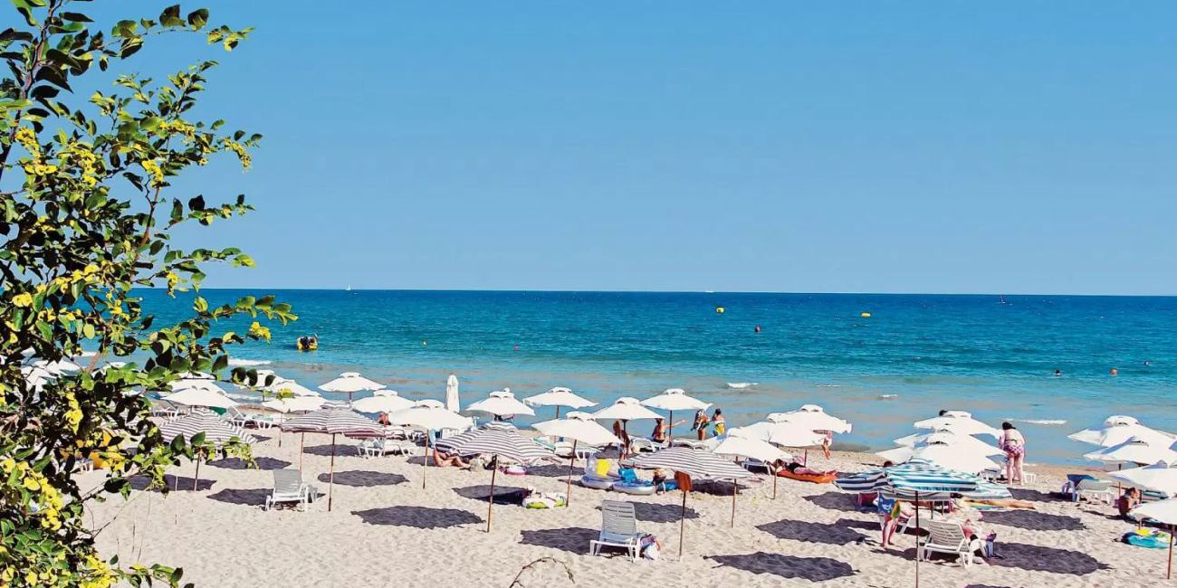 Hotel Sineva Beach  4*  Sveti Vlas 