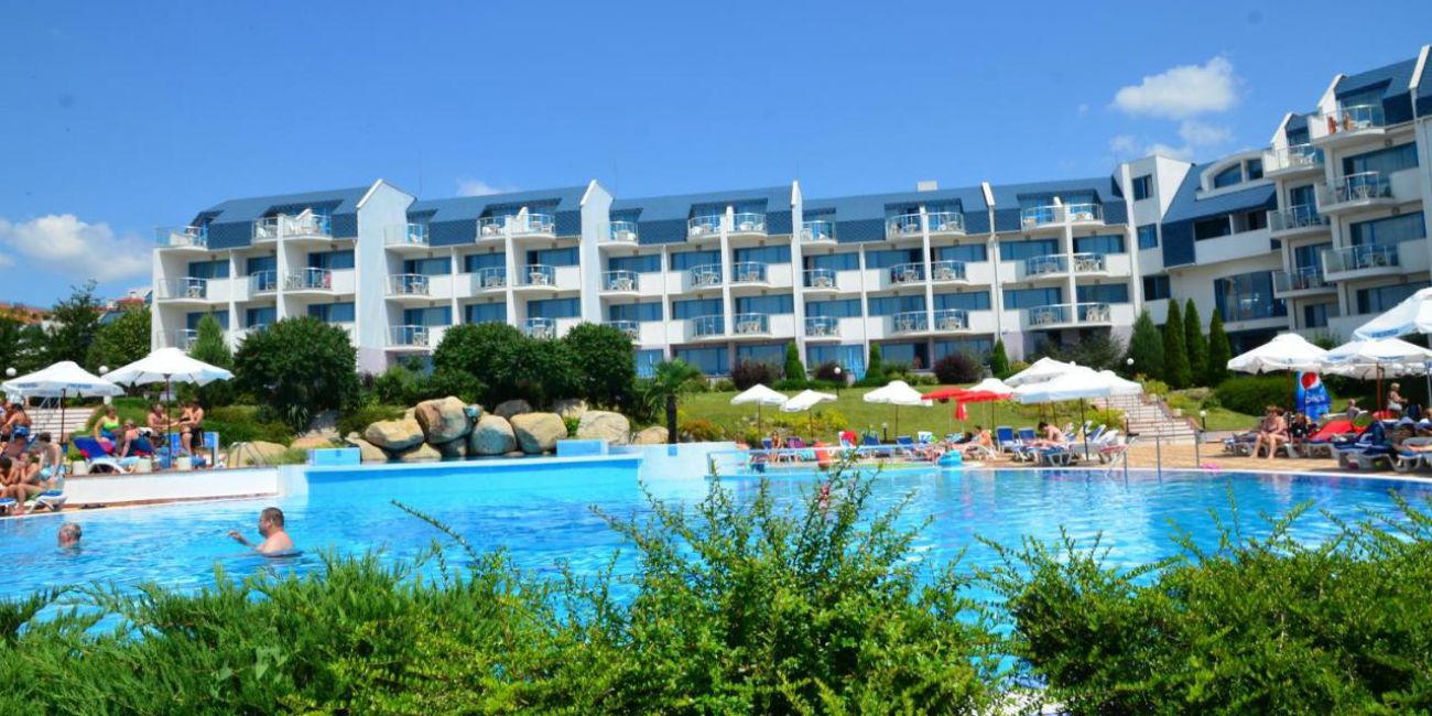 Hotel Sineva Beach  4*  Sveti Vlas 