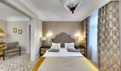 Imagine pentru Hotel Versay 4* valabile pentru 1 Decembrie 2024