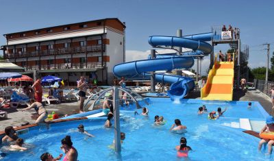 Imagine pentru Pensiunea Holiday 3* valabile pentru 1 Decembrie 2024