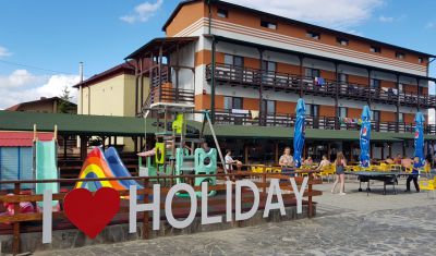 Imagine pentru Pensiunea Holiday 3* valabile pentru 1 Decembrie 2024