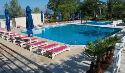 Imagine pentru Complex Mediteranean Mamaia 3* valabile pentru 1 Mai 2025