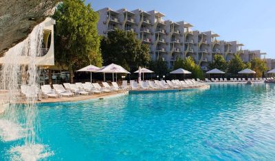 Imagine pentru Hotel Laguna Beach 4*  valabile pentru 1 Mai 2025