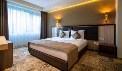 Imagine pentru Hotel Izvoare 4* valabile pentru Balneo 2025