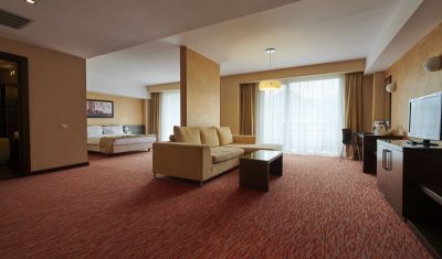 Imagine pentru Hotel Clermont 4*  valabile pentru Craciun 2024