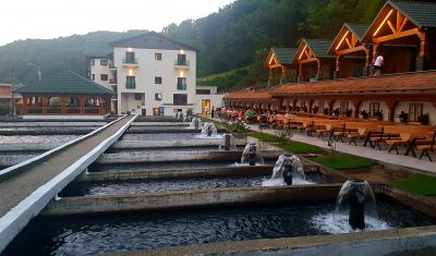 Imagine pentru Hotel Complex Lostrita 4* valabile pentru Craciun 2024