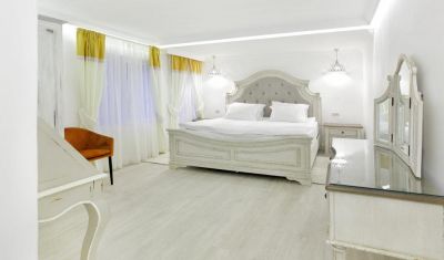 Imagine pentru Hotel Excelsior Boutique Sinaia 3* valabile pentru Craciun 2024