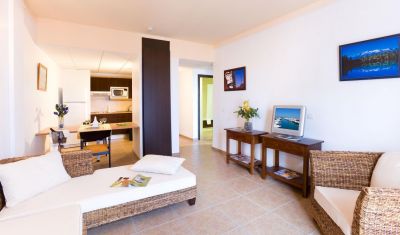 Imagine pentru Aguamarina Golf Apartments 3* valabile pentru Litoral 2025