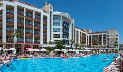 Imagine pentru Grand Pasa Hotel 5* valabile pentru Litoral 2025