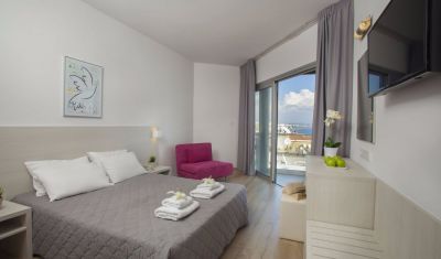 Imagine pentru Harmony Bay Hotel 3* valabile pentru Litoral 2025