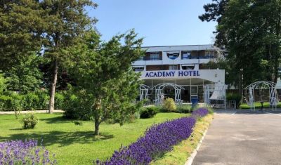 Imagine pentru Hotel Academy 3* valabile pentru Litoral 2025