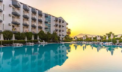 Imagine pentru Hotel Caprice Beach 4* valabile pentru Litoral 2025