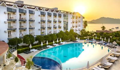 Imagine pentru Hotel Caprice Beach 4* valabile pentru Litoral 2025