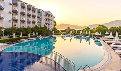 Imagine pentru Hotel Caprice Beach 4* valabile pentru Litoral 2025