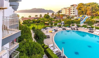 Imagine pentru Hotel Caprice Beach 4* valabile pentru Litoral 2025