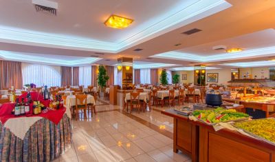 Imagine pentru Hotel Continental Palace 4* valabile pentru Litoral 2025