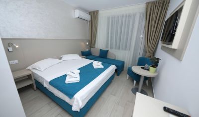 Imagine pentru Hotel Delfin 3*  valabile pentru Litoral 2025