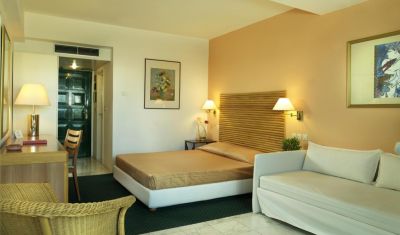 Imagine pentru Hotel Dionysos 4* valabile pentru Litoral 2025