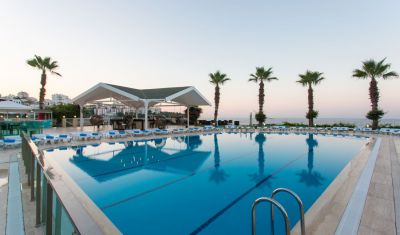 Imagine pentru Hotel Falcon 4* valabile pentru Litoral 2025