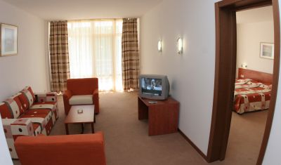 Imagine pentru Hotel Fenix 4* valabile pentru Litoral 2025