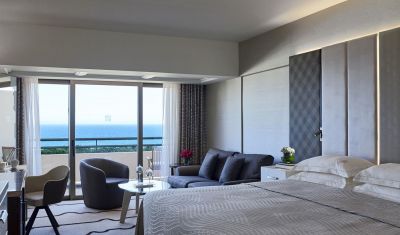 Imagine pentru Hotel Four Seasons 5* valabile pentru Litoral 2025