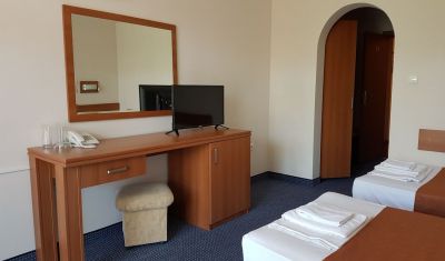 Imagine pentru Hotel Liani 3* valabile pentru Litoral 2025