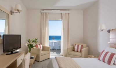 Imagine pentru Hotel Manoulas Beach 4* valabile pentru Litoral 2025