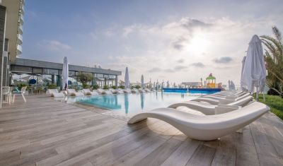 Imagine pentru Hotel Opera 4* valabile pentru Litoral 2025