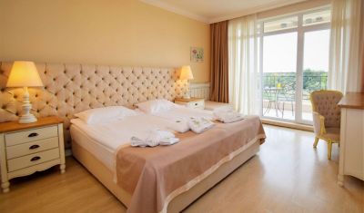 Imagine pentru Hotel Therma Palace 5* valabile pentru Litoral 2025