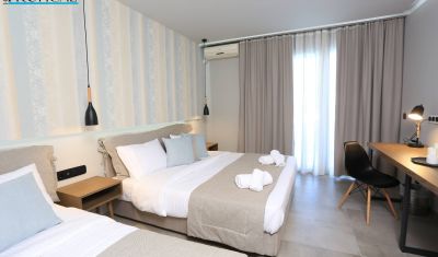 Imagine pentru Hotel Tropical 4* valabile pentru Litoral 2025