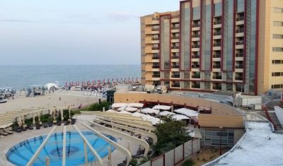 Imagine pentru Hotel Vega 5* valabile pentru Litoral 2025