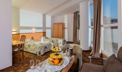 Imagine pentru Hotel Zenith 4* valabile pentru Litoral 2025