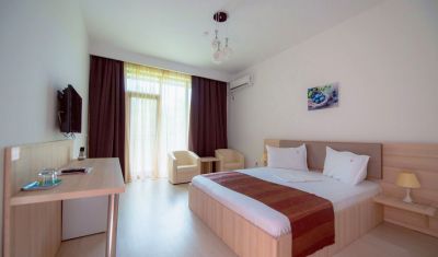 Imagine pentru Q Hotel 3*  valabile pentru Litoral 2025