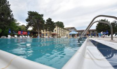 Imagine pentru Q Hotel 3*  valabile pentru Litoral 2025