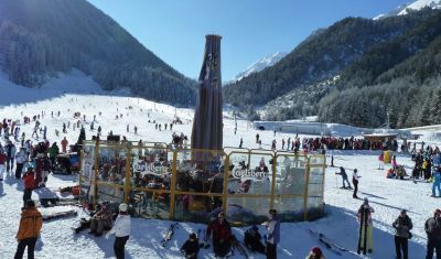 Imagine pentru All Seasons Club 3* valabile pentru Munte Ski 2024/2025