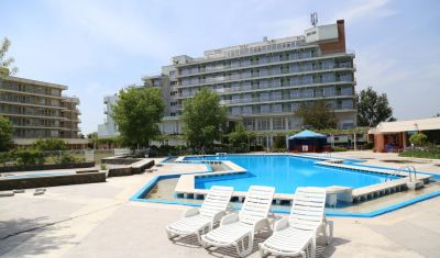 Imagine pentru Hotel Comandor 4* valabile pentru Paste  2025