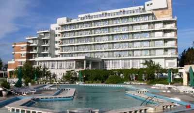 Imagine pentru Hotel Comandor 4* valabile pentru Paste  2025