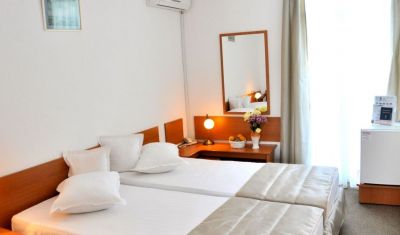 Imagine pentru Hotel Decebal 3* valabile pentru Paste  2025