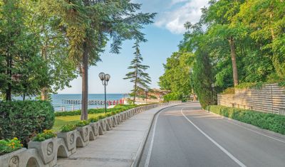 Imagine pentru Hotel Marina 4*  valabile pentru Paste  2025