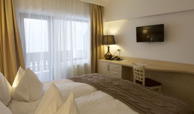 Imagine pentru Hotel Pestera 4* valabile pentru Paste  2025