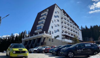 Imagine pentru Hotel Pestera 4* valabile pentru Paste  2025