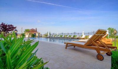 Imagine pentru Hotel Sunny Castle 4* valabile pentru Paste  2025